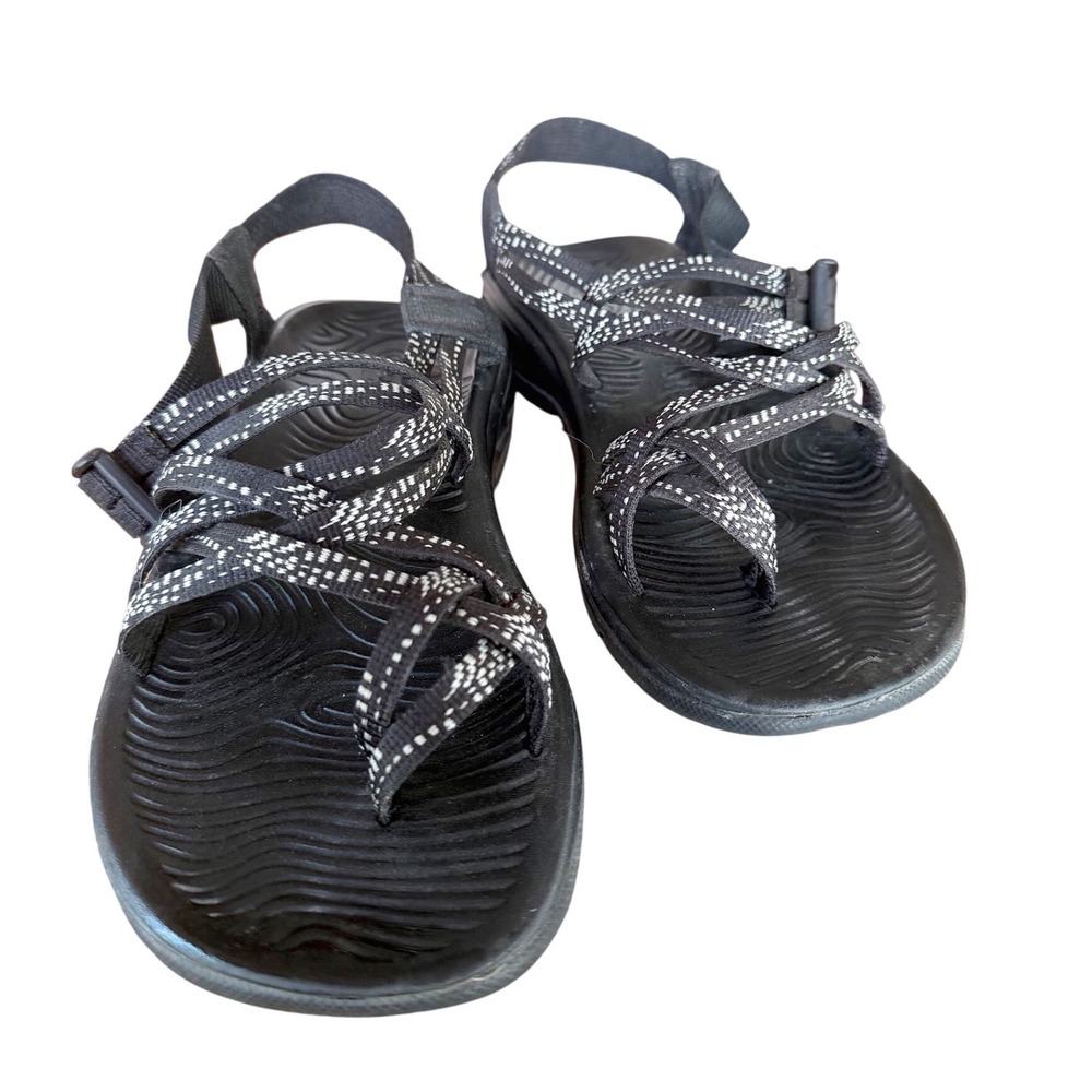 Chaco Womens Z volv X/2 Black White Strappy Athletic Toe Loop Sandals Size 8